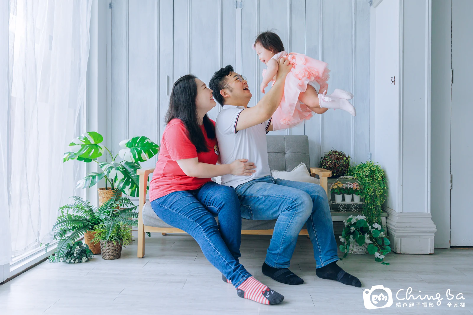 櫻桃 1 歲寶貝 台中小家庭抓周紀念照｜晴爸親子攝影