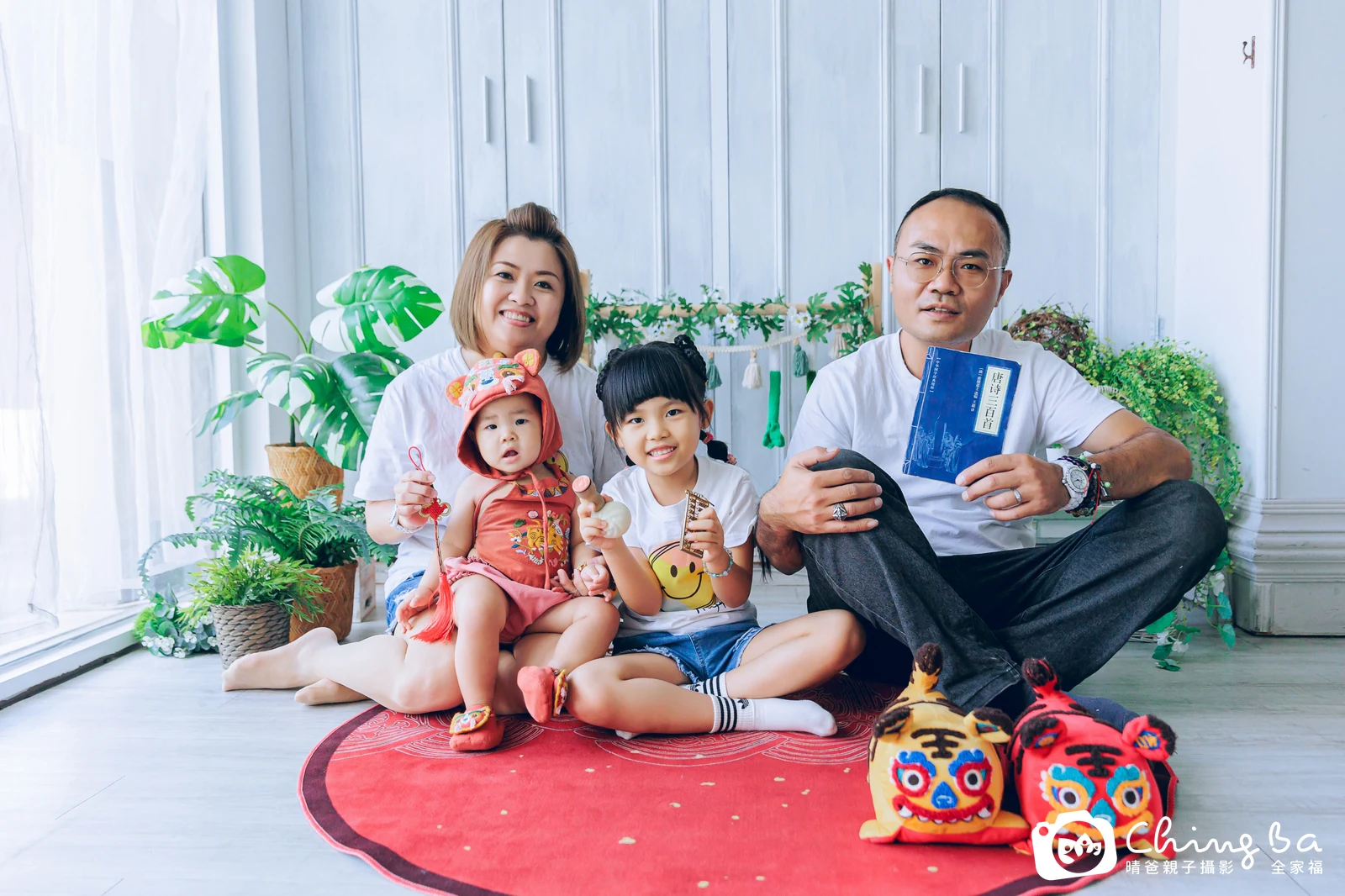 霓霓在台中拍小家庭抓周的珍貴一刻