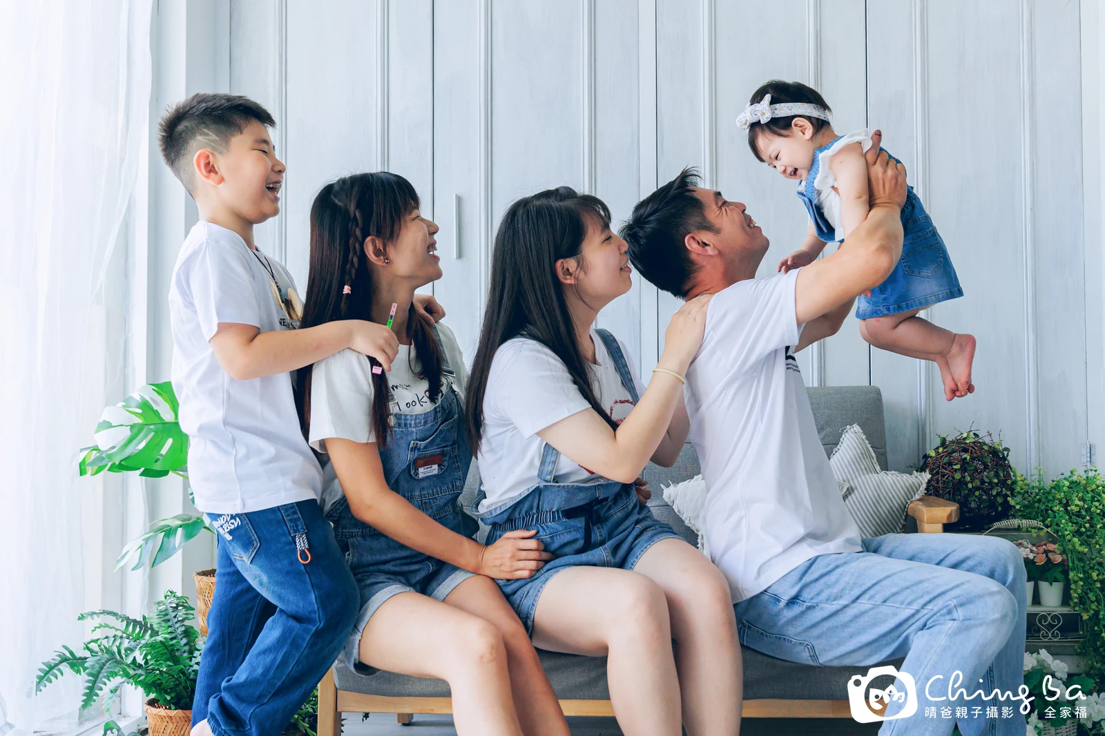 羽 1 歲寶貝 台中小家庭抓周紀念照｜晴爸親子攝影