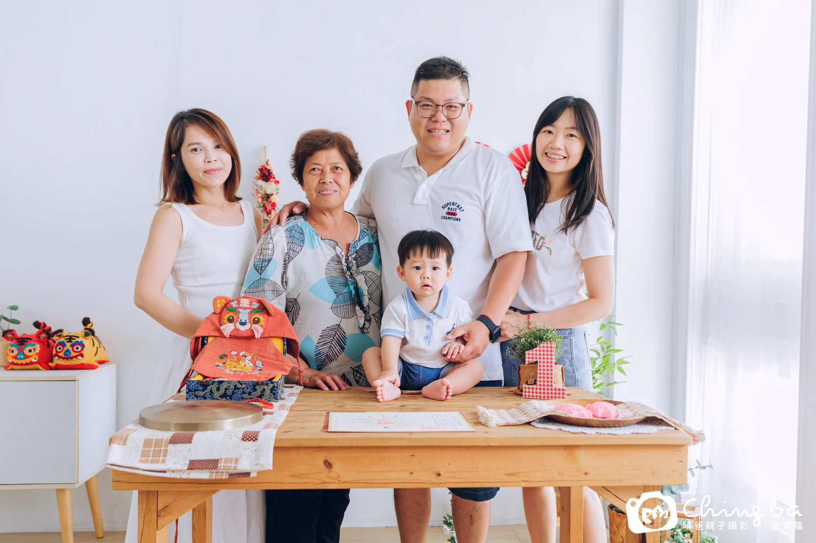 呈呈的台中小家庭抓周拍攝現場