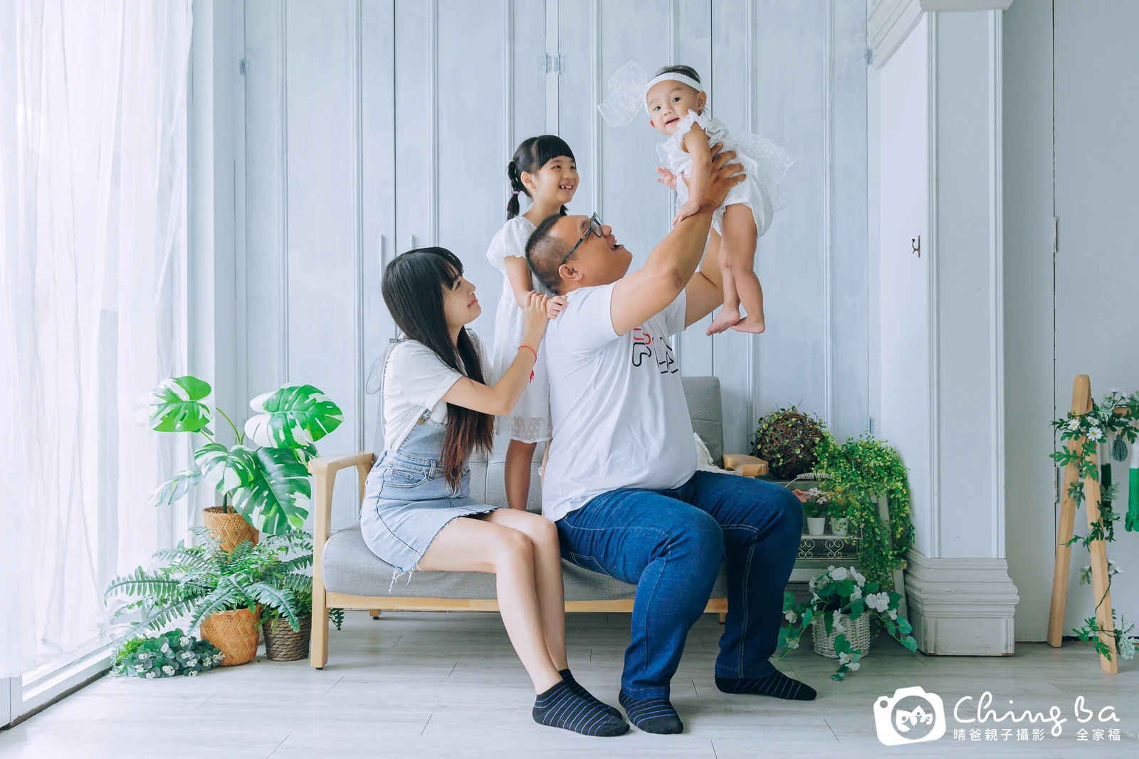 瑈瑈 1 歲寶貝 台中小家庭抓周紀念照｜晴爸親子攝影
