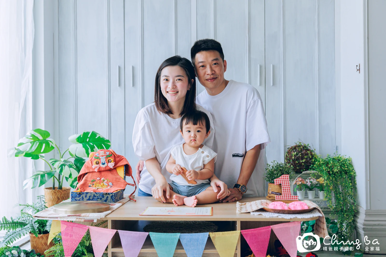 翔翔在台中拍小家庭抓周的珍貴一刻