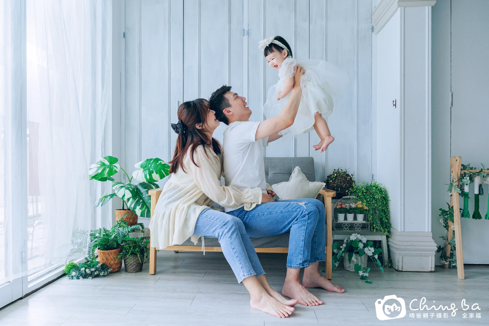 晴 1 歲寶貝 台中小家庭抓周紀念照｜晴爸親子攝影