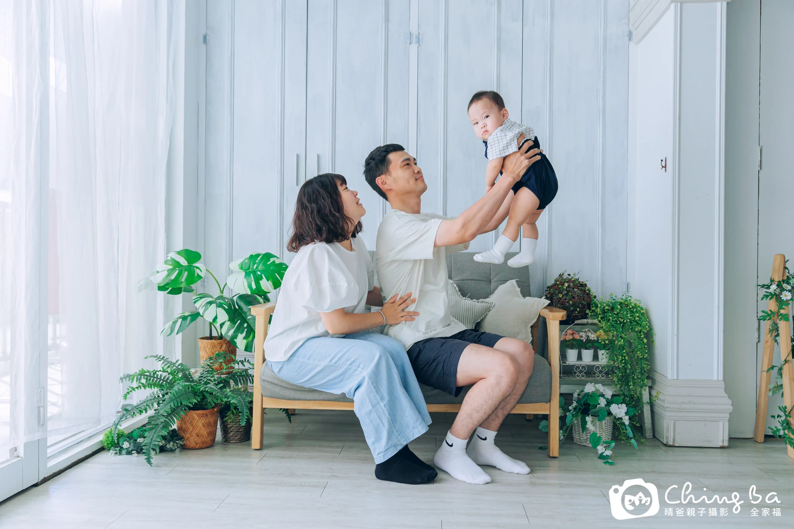 利 1 歲寶貝 台中小家庭抓周紀念照｜晴爸親子攝影