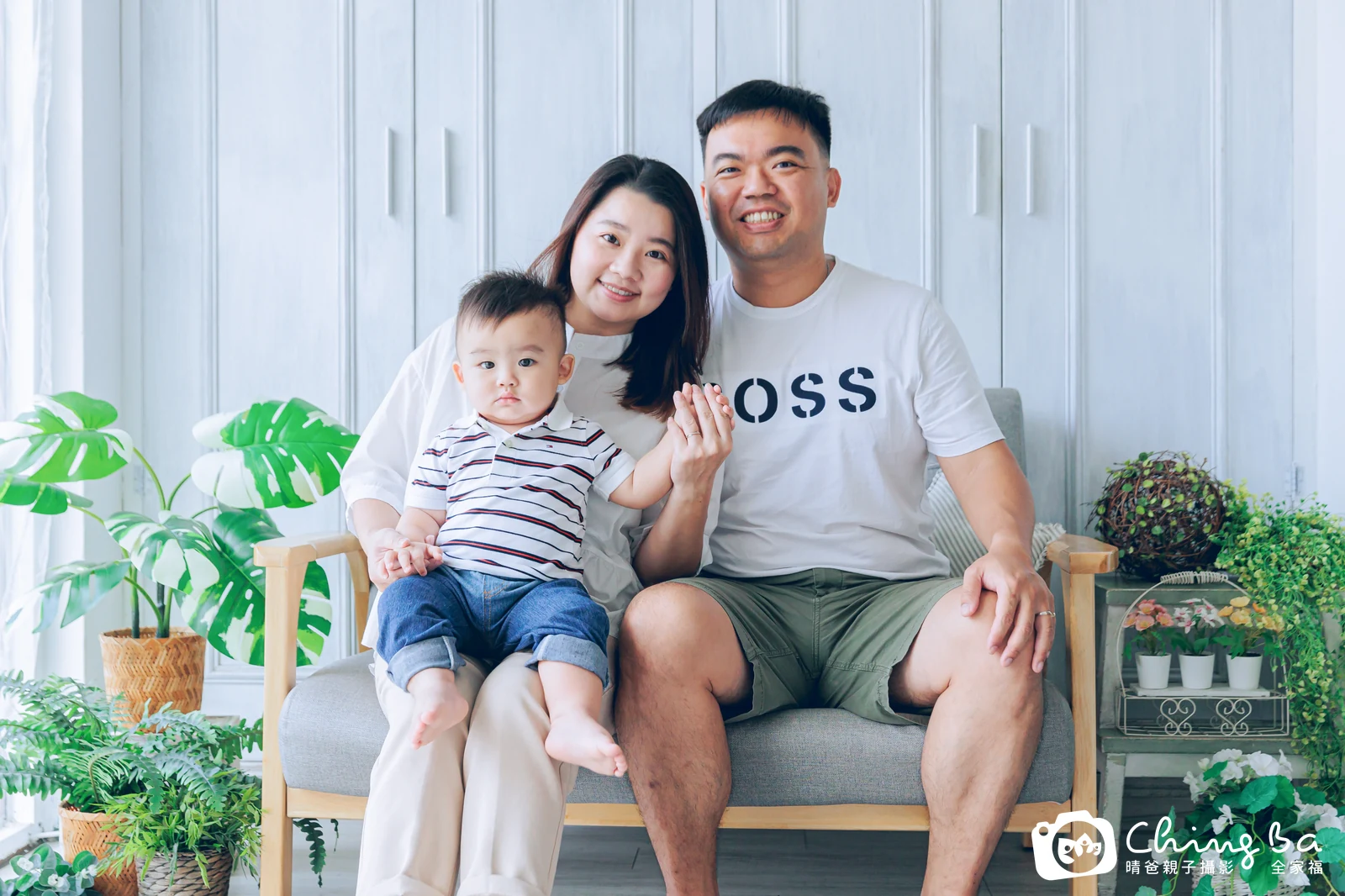 阿軒 1 歲 1 個月寶貝 台中小家庭抓周紀念照｜晴爸親子攝影