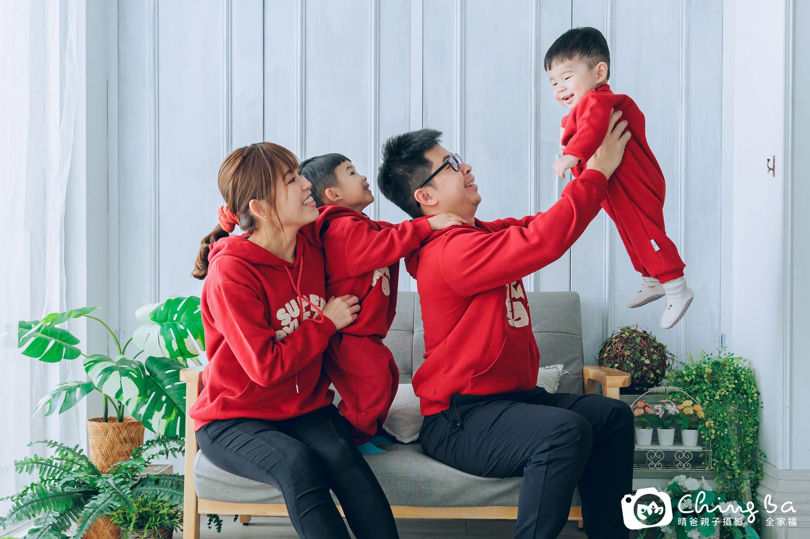 liam 1 歲 2 個月寶貝 台中小家庭抓周紀念照｜晴爸親子攝影