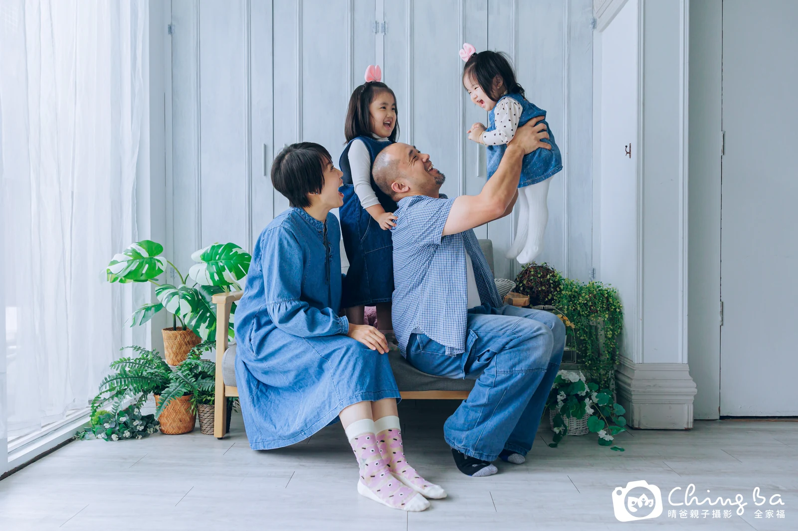 依依 1 歲寶貝 台中小家庭抓周紀念照｜晴爸親子攝影