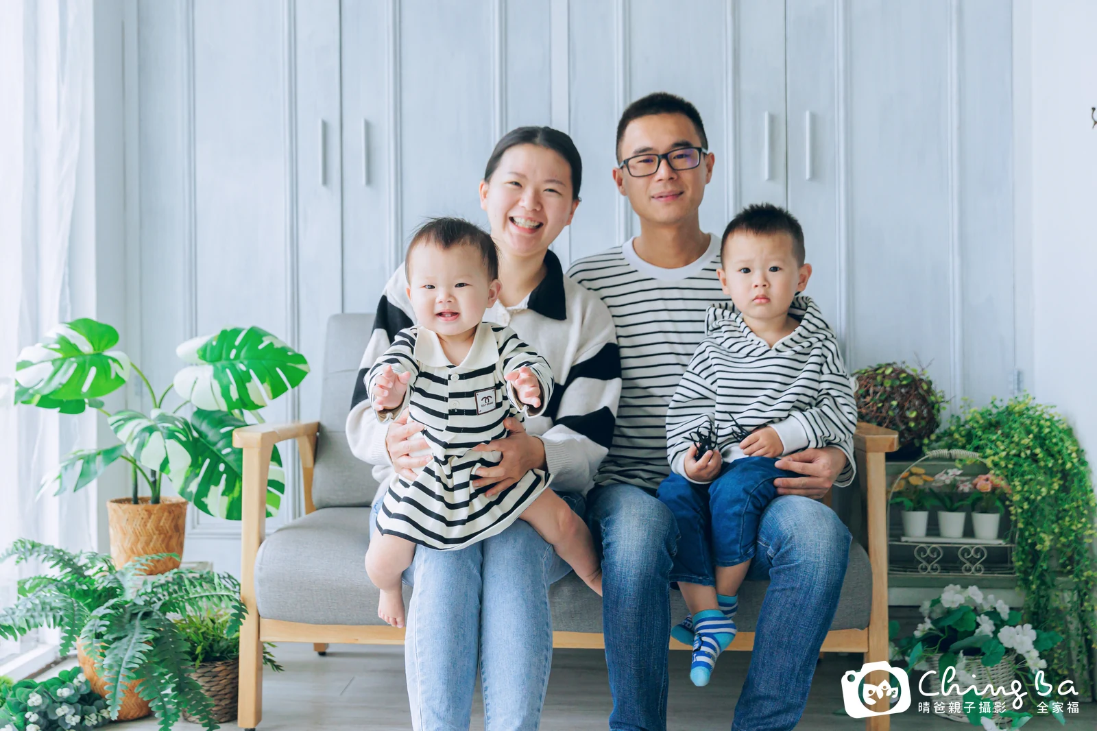 妹妹 約 1 歲寶貝 台中小家庭抓周紀念照｜晴爸親子攝影