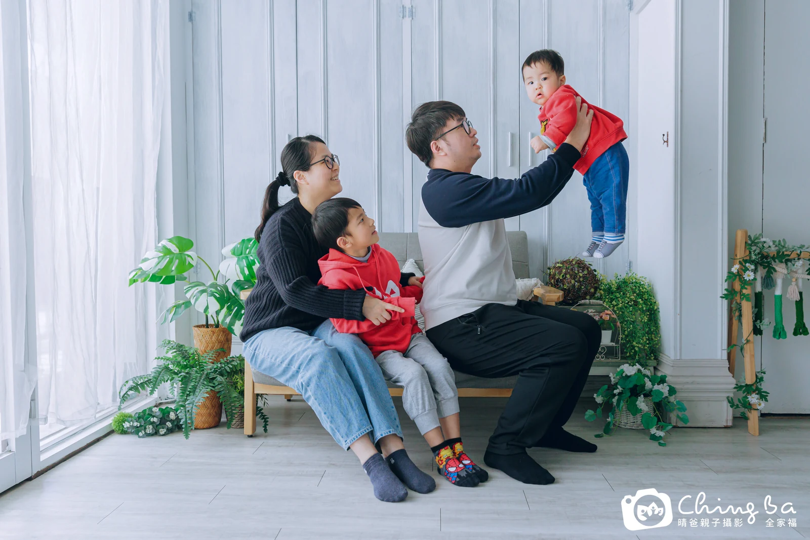 威 1 歲寶貝 台中小家庭抓周紀念照｜晴爸親子攝影