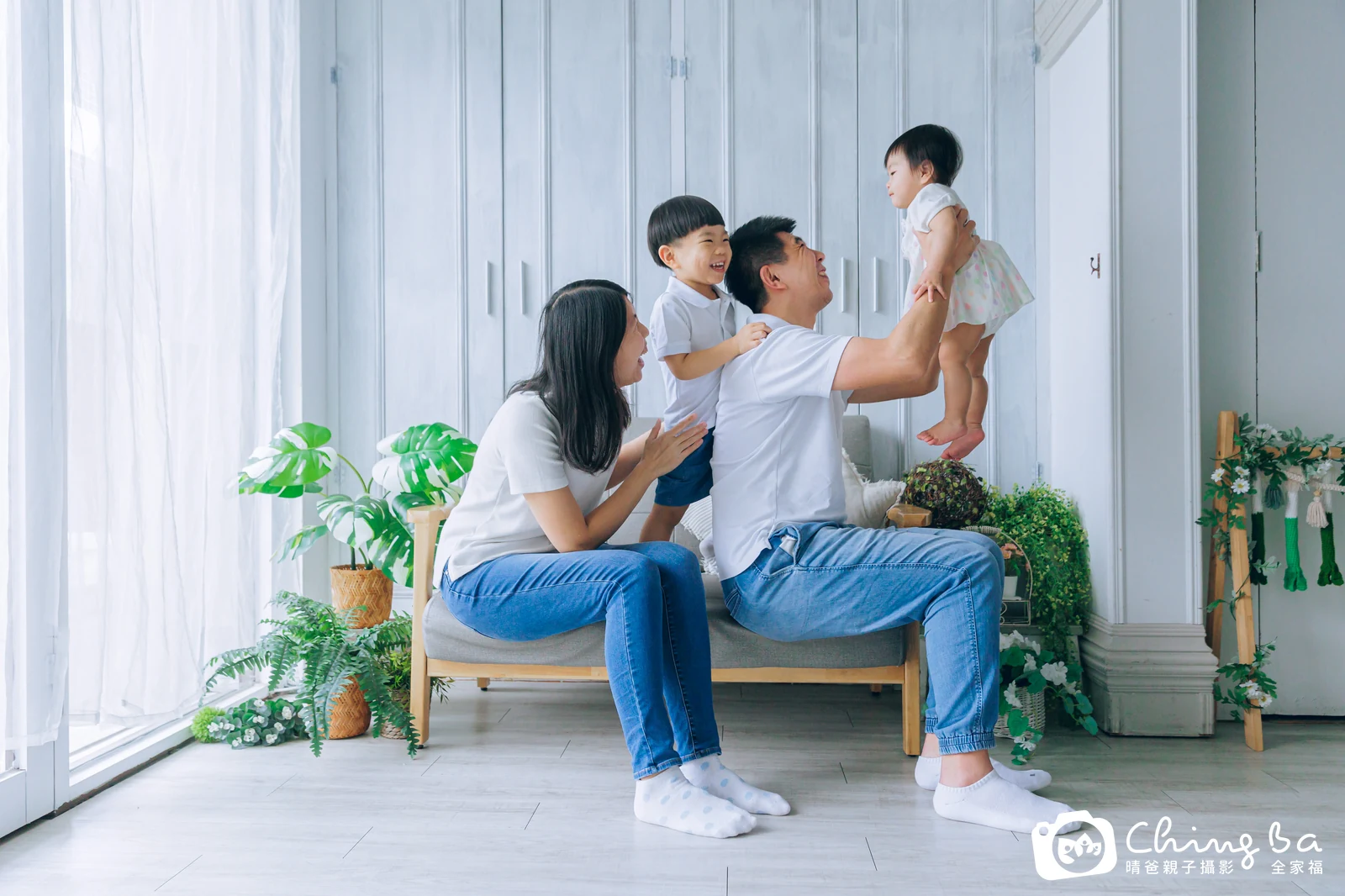 米米 1 歲 3 個月寶貝 台中小家庭抓周紀念照｜晴爸親子攝影