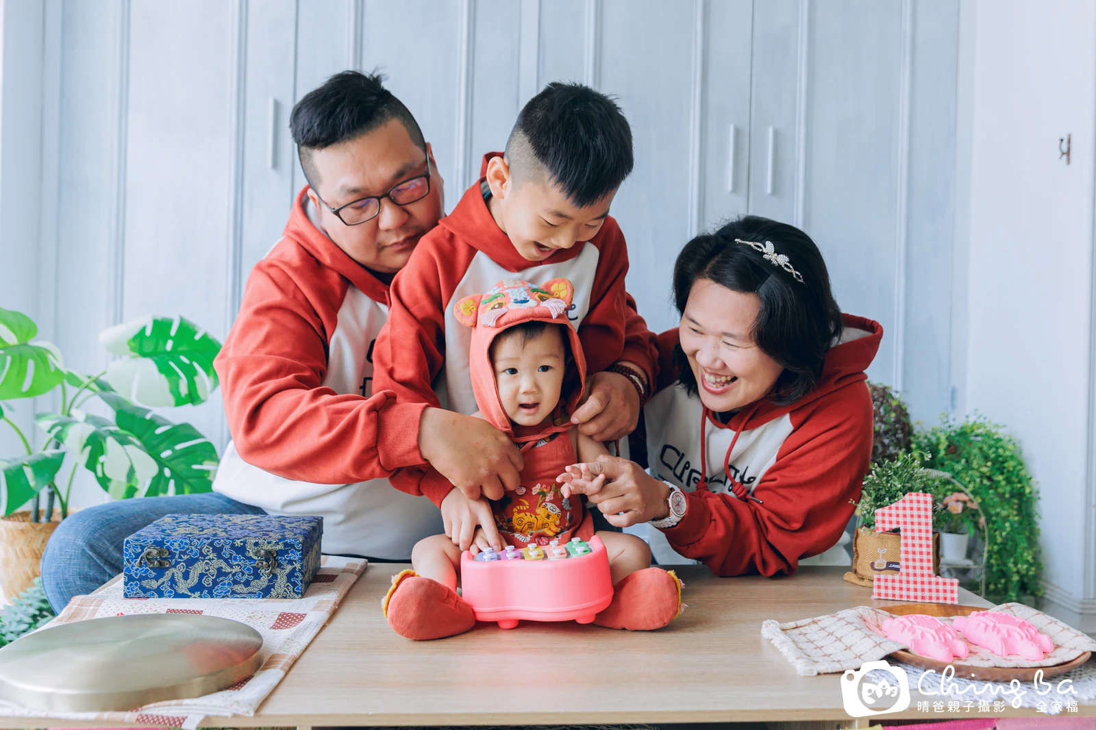 乖的台中小家庭抓周拍攝現場