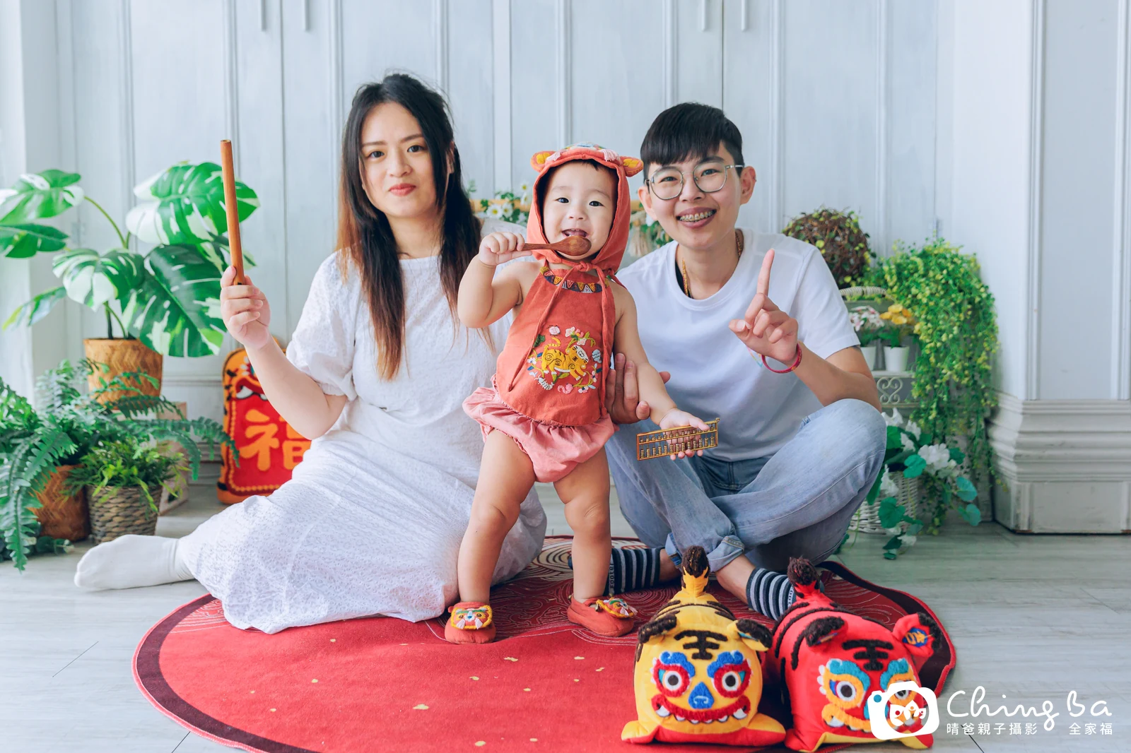 Lily在台中拍小家庭抓周的珍貴一刻