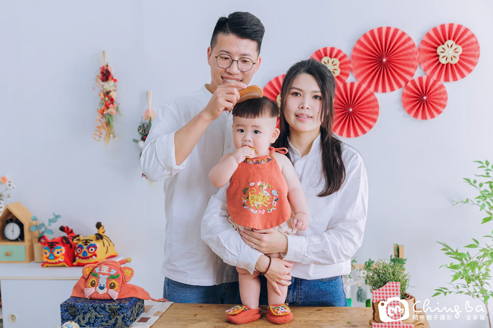 可頌在台中拍小家庭抓周的珍貴一刻