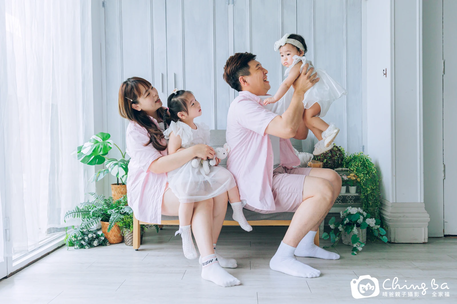有有 1 歲寶貝 台中小家庭抓周紀念照｜晴爸親子攝影
