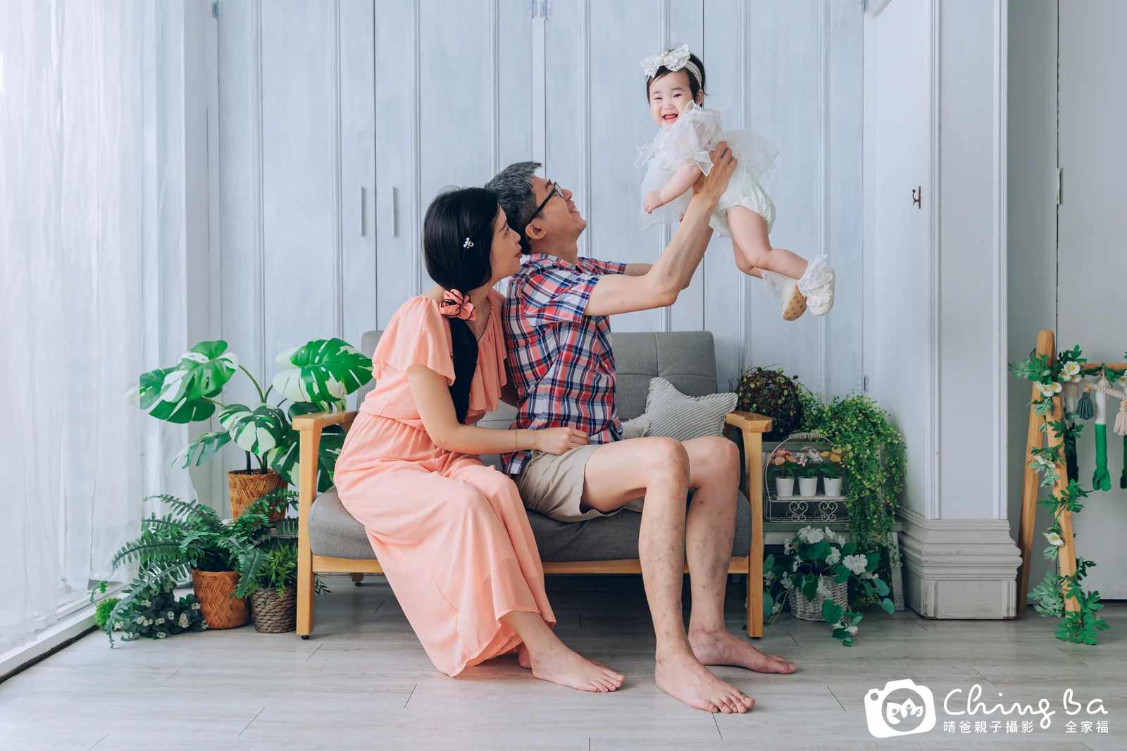 晴 1 歲寶貝 台中小家庭抓周紀念照｜晴爸親子攝影