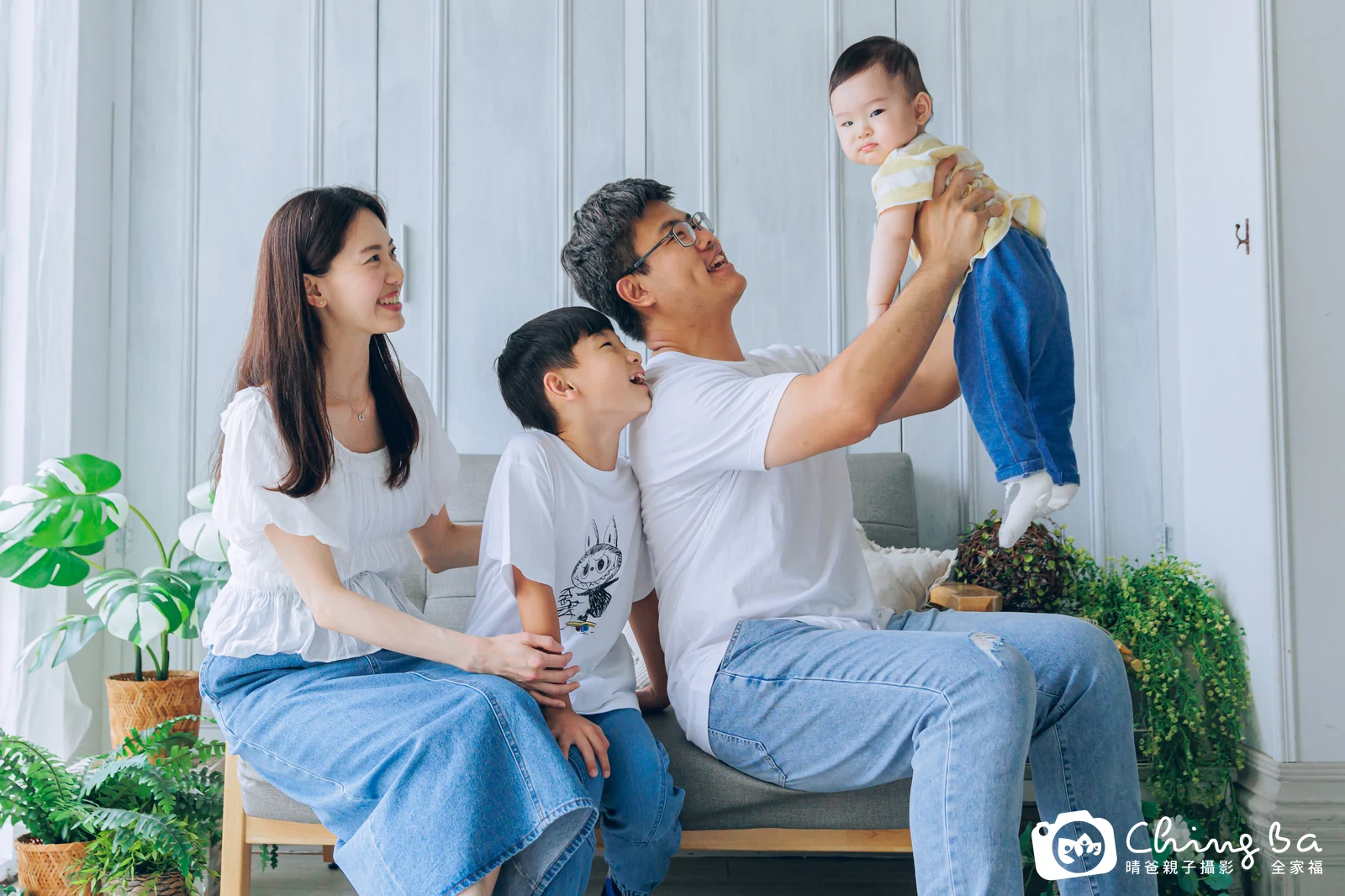 羲羲 1 歲寶貝 台中小家庭抓周紀念照｜晴爸親子攝影