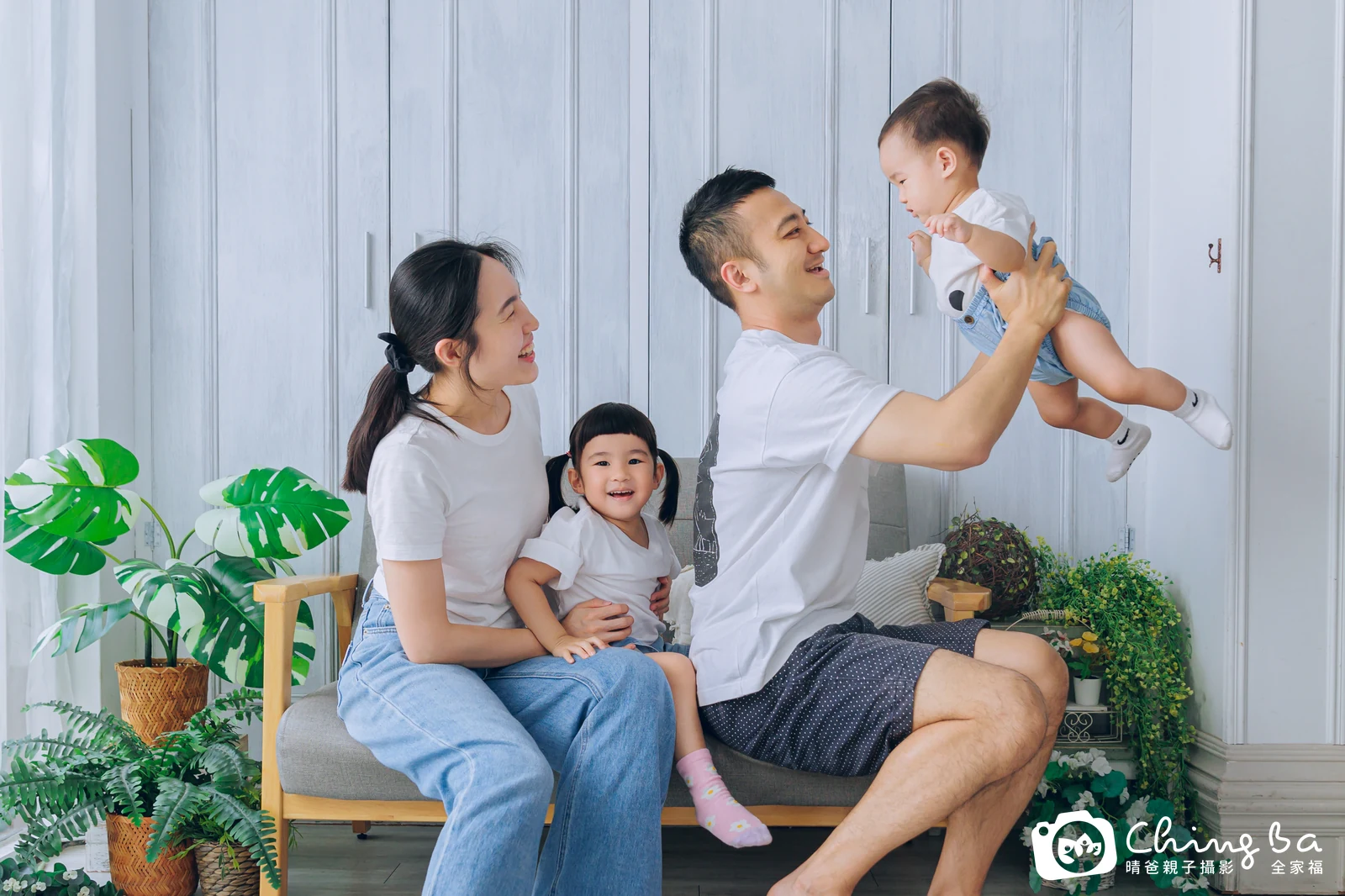 珩珩 1 歲寶貝 台中小家庭抓周紀念照｜晴爸親子攝影