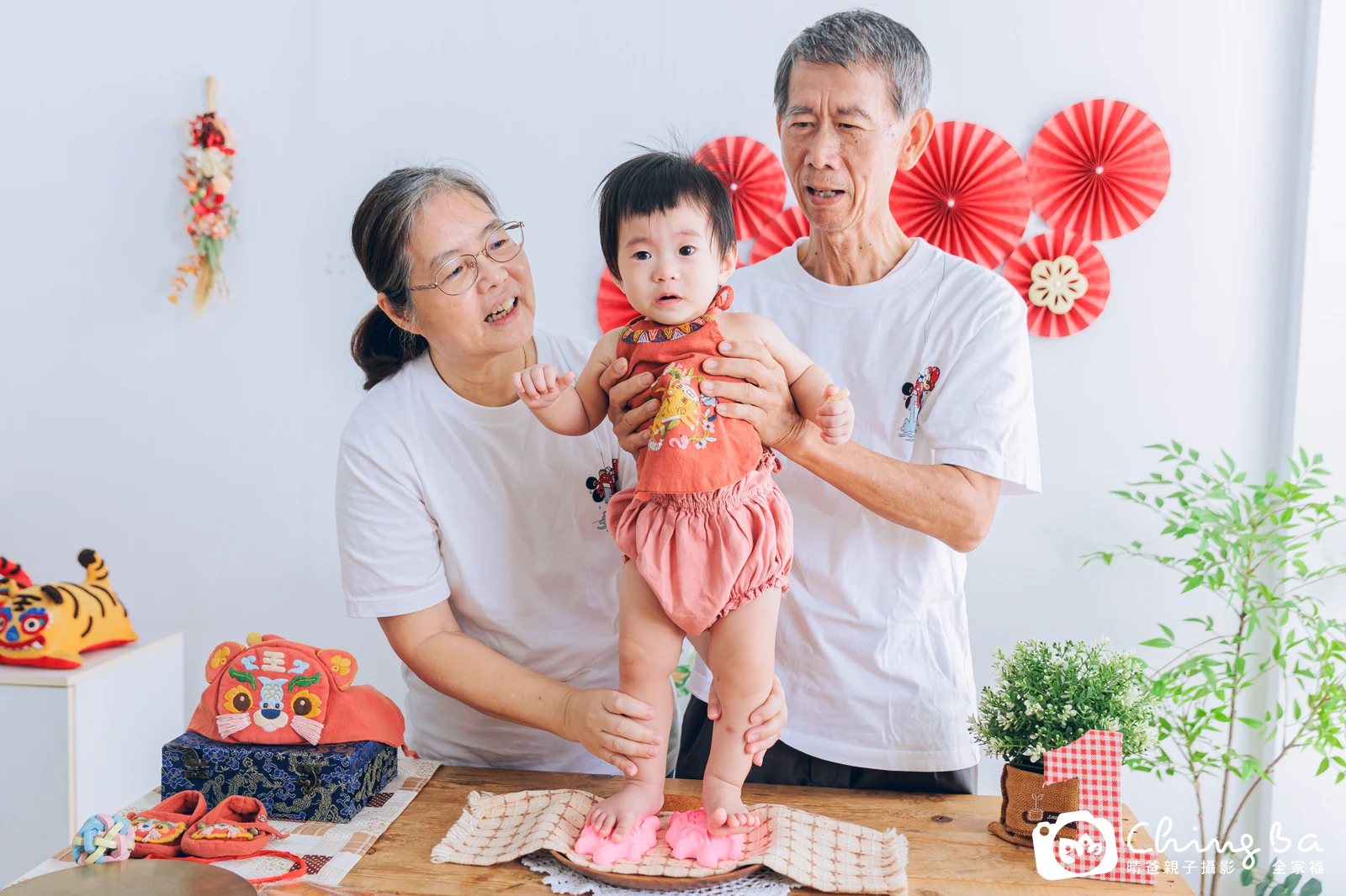 小瑜的台中小家庭抓周拍攝現場