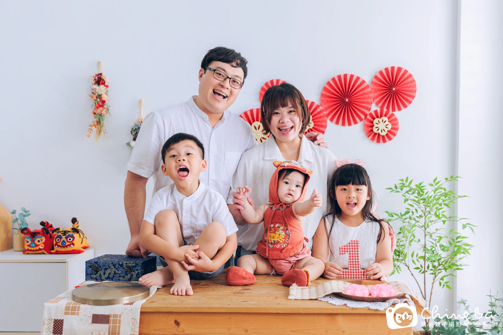 彤的台中小家庭抓周拍攝現場