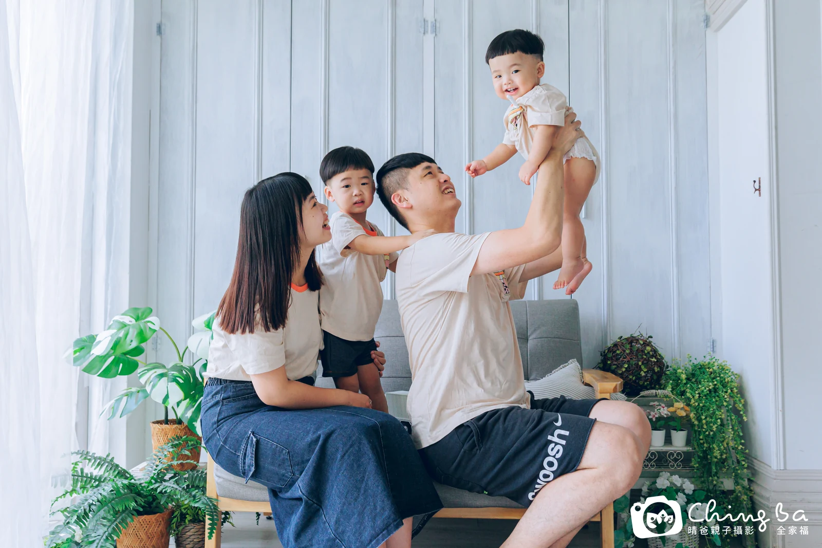 彬彬 1 歲寶貝 台中小家庭抓周紀念照｜晴爸親子攝影