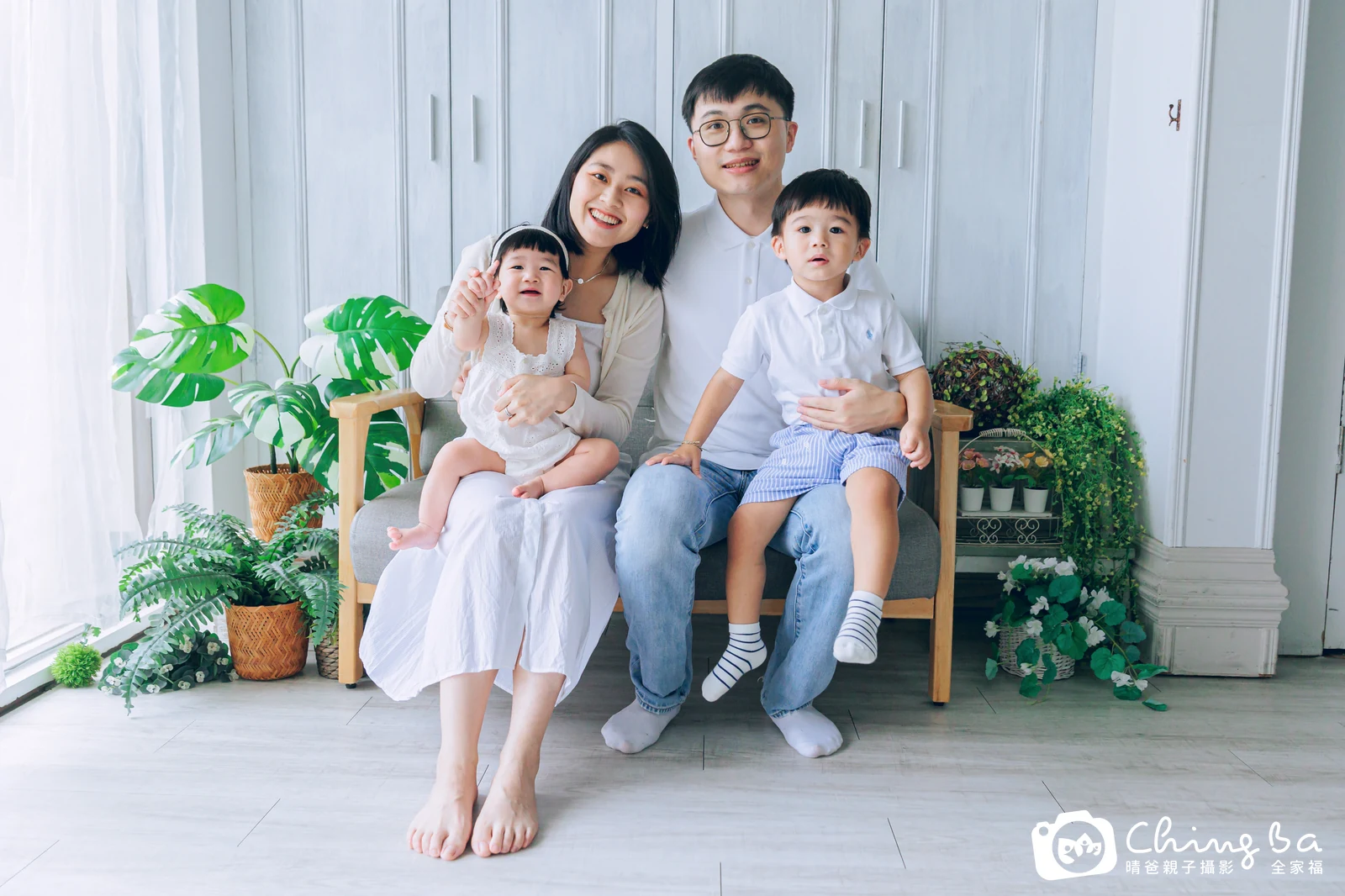 昀 約 1 歲寶貝 台中小家庭抓周紀念照｜晴爸親子攝影
