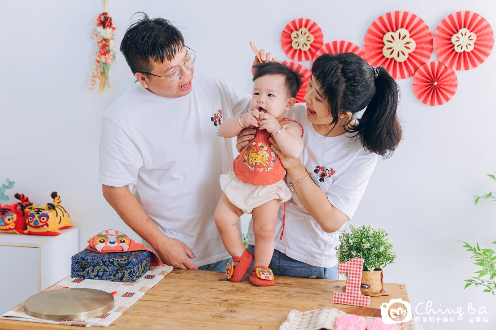 福寶在台中拍小家庭抓周的珍貴一刻
