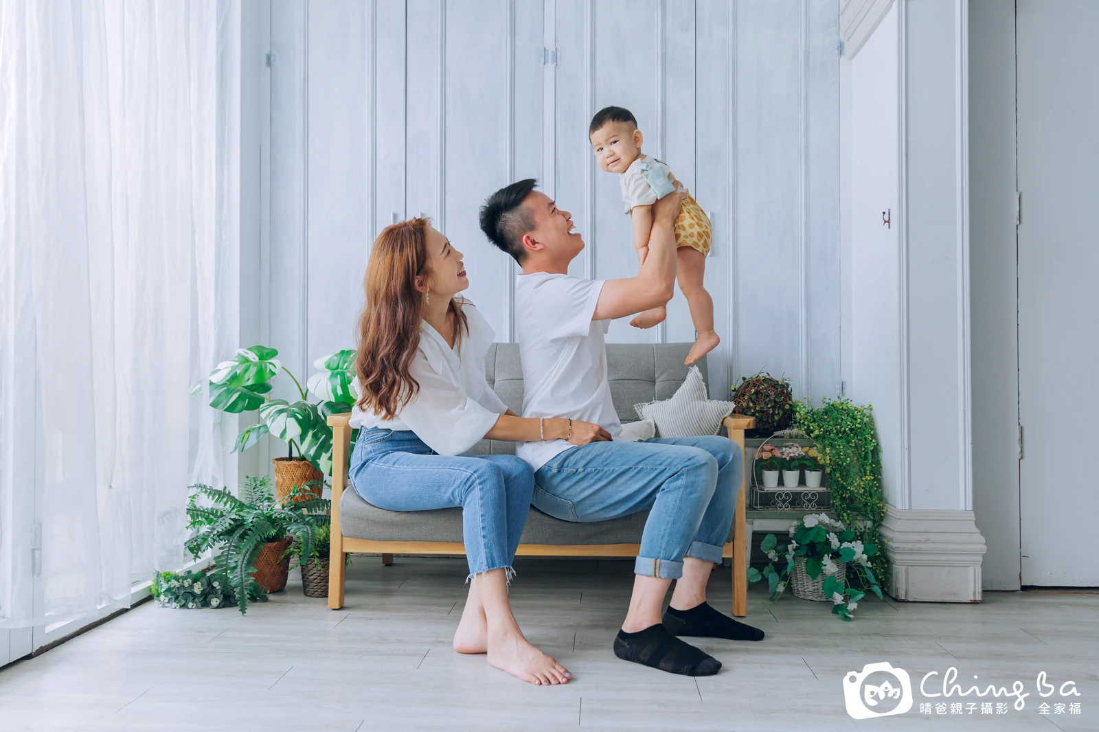 璿璿 1 歲寶貝 台中小家庭抓周紀念照｜晴爸親子攝影