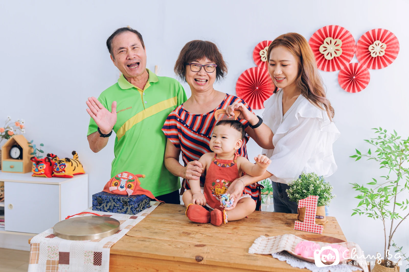 璿璿的台中小家庭抓周拍攝現場