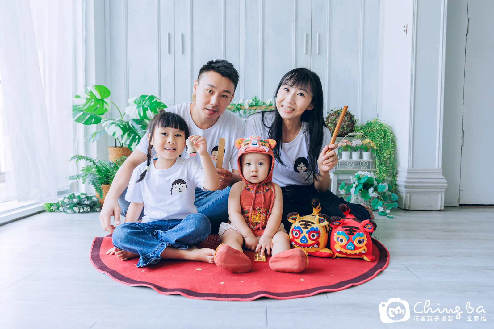 小月亮在台中拍小家庭抓周的珍貴一刻