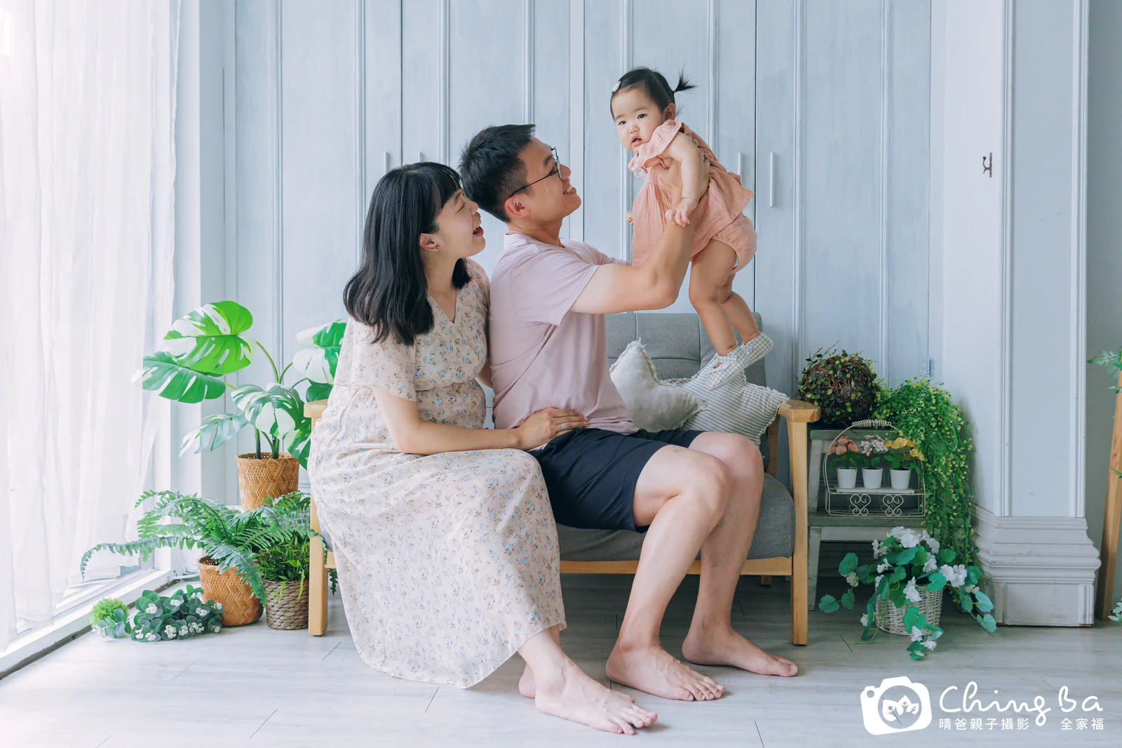 玥玥 1 歲寶貝 台中小家庭抓周紀念照｜晴爸親子攝影