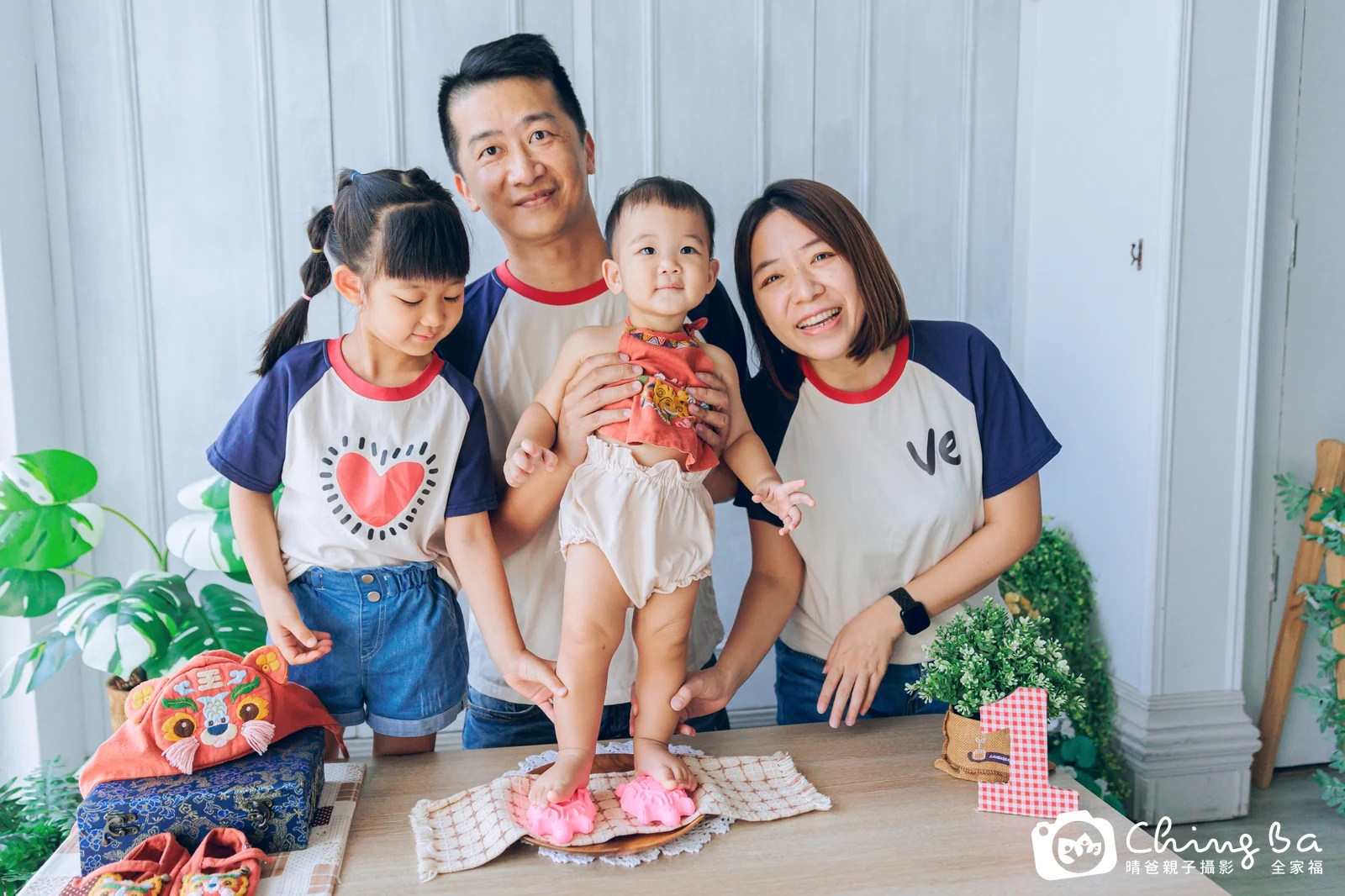 暘暘在台中拍小家庭抓周的珍貴一刻