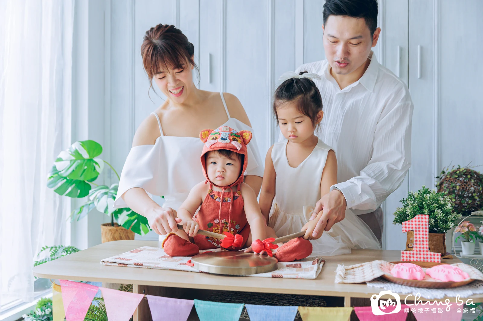 Yuna在台中拍小家庭抓周的珍貴一刻