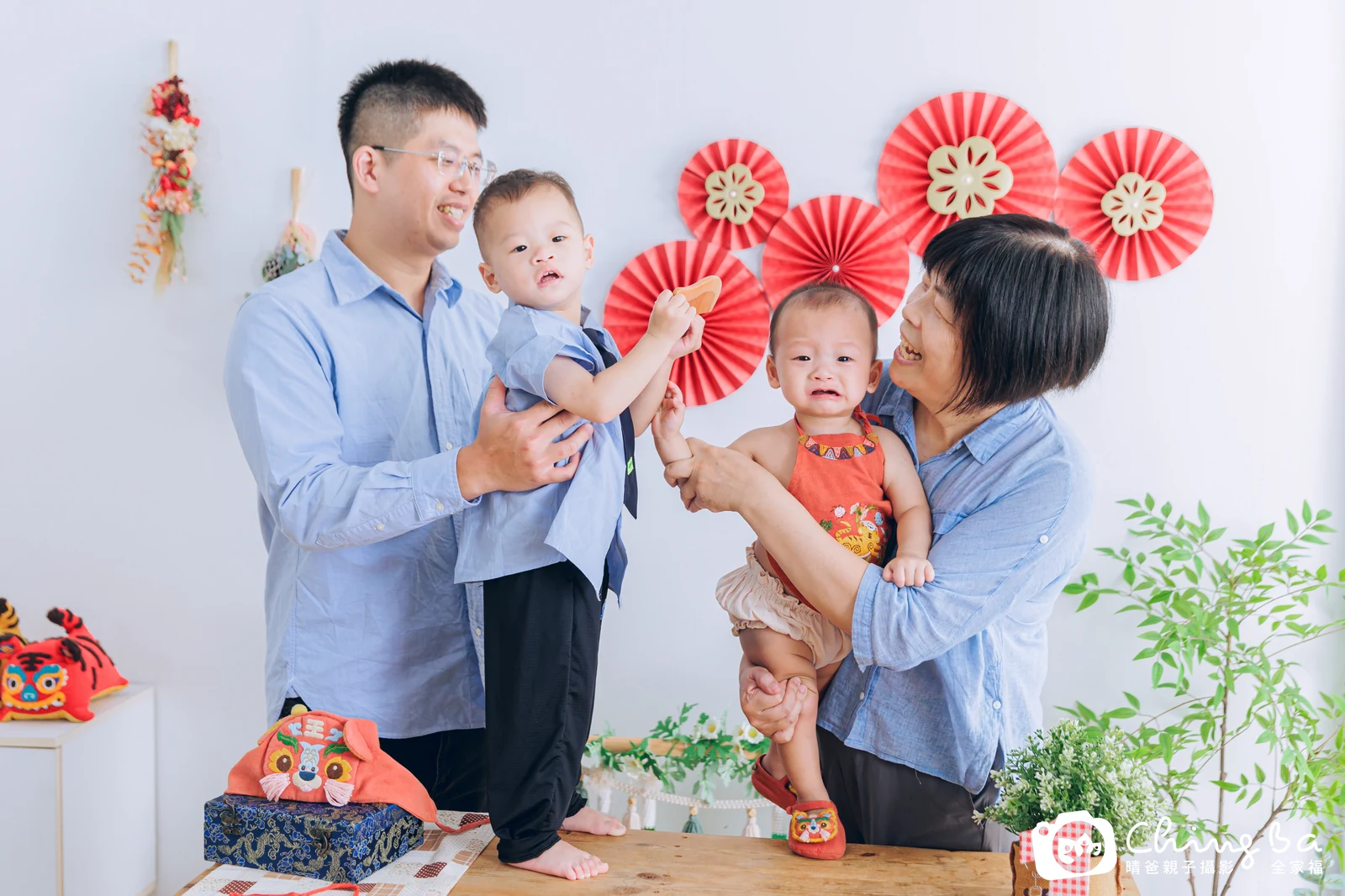 維維在台中拍小家庭抓周的珍貴一刻