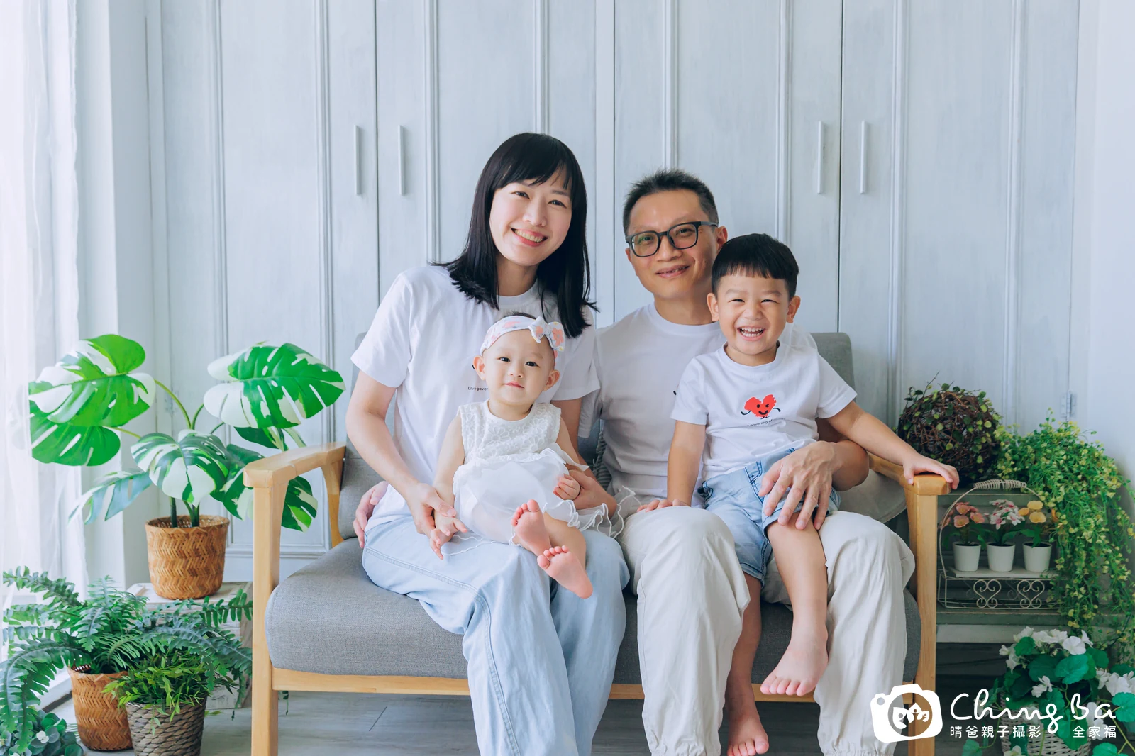 晴晴的台中小家庭抓周拍攝現場