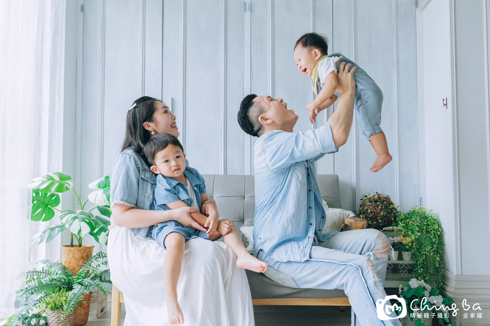澄澄 1 歲寶貝 台中小家庭抓周紀念照｜晴爸親子攝影
