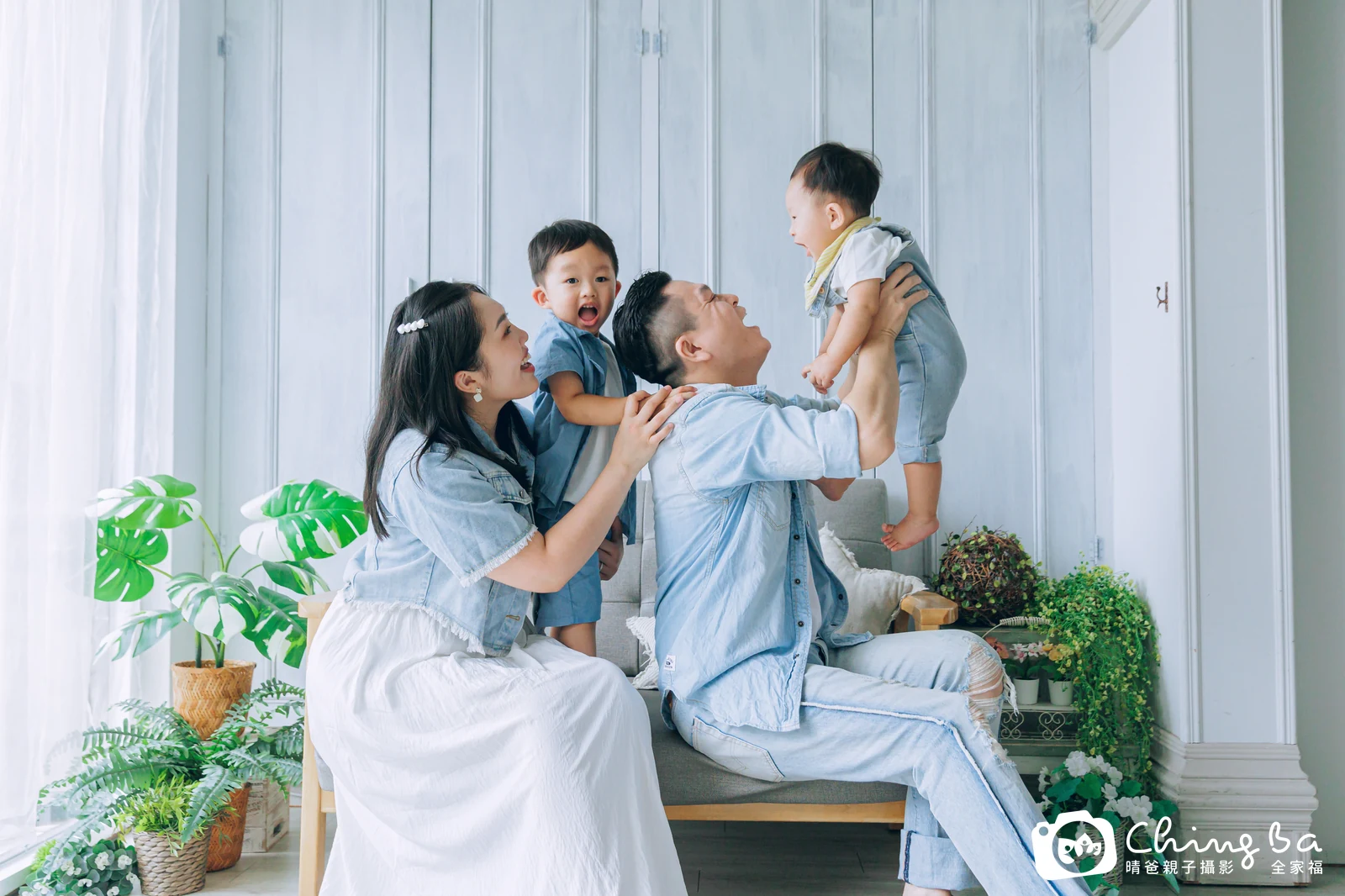 澄澄的台中小家庭抓周拍攝現場