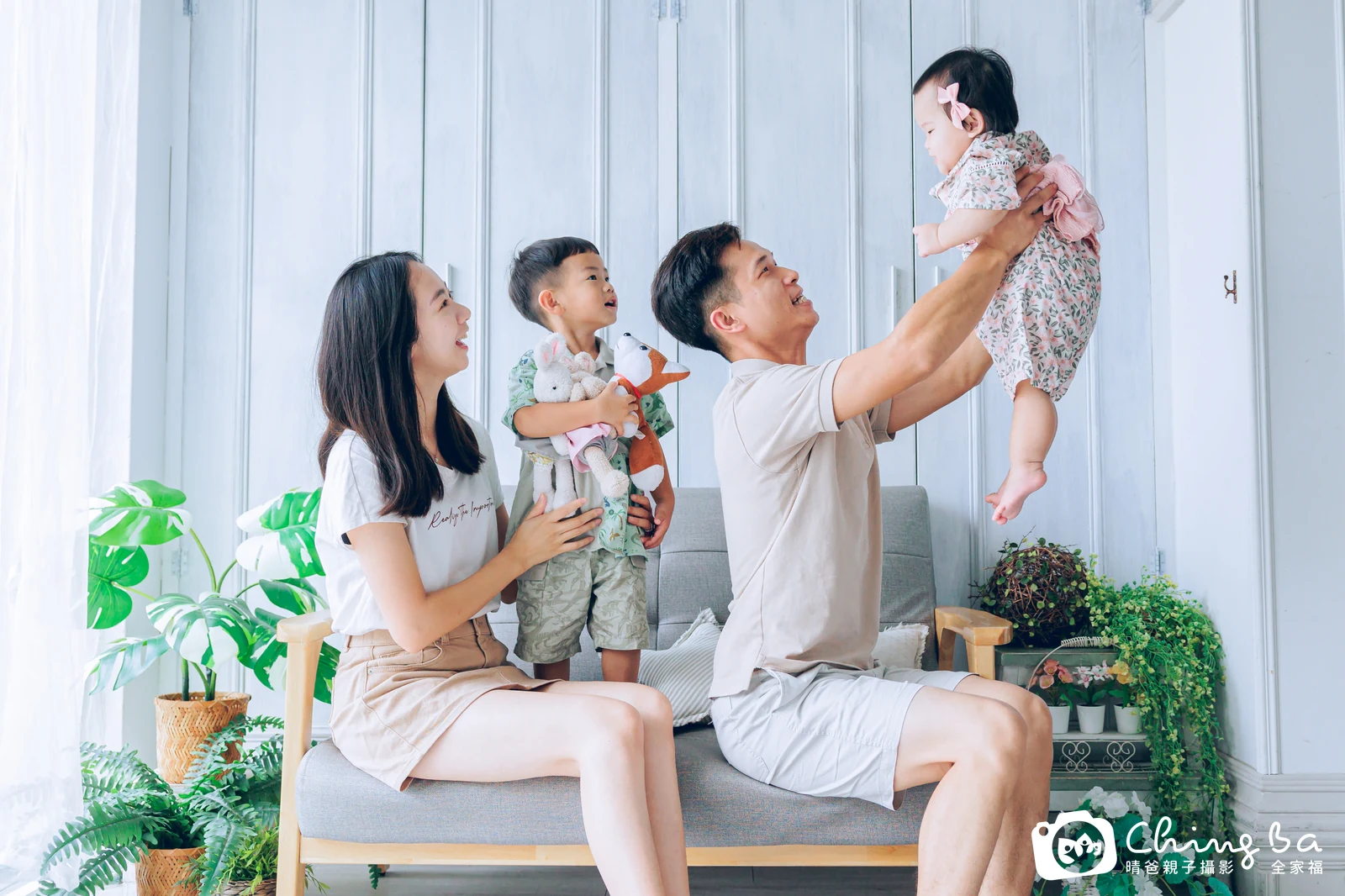 小妘 1 歲寶貝 台中小家庭抓周紀念照｜晴爸親子攝影