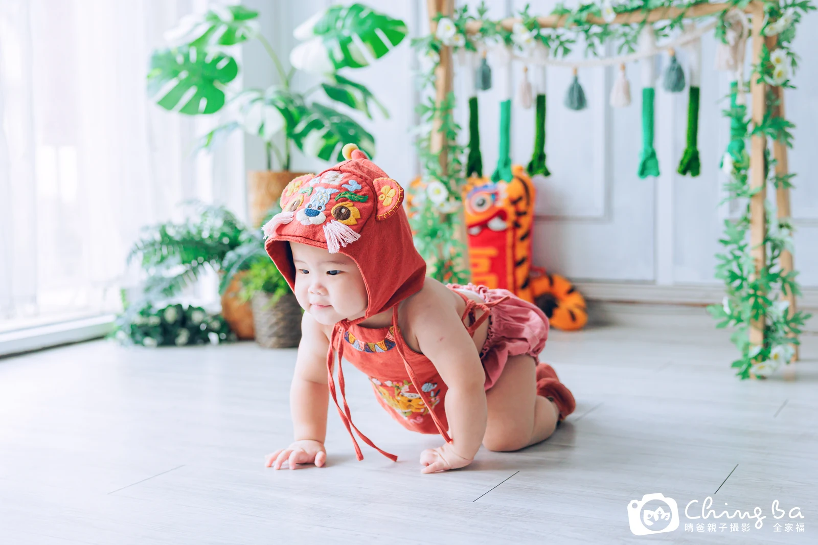 小妘周歲抓周儀式的紀錄（2025 年秋季・假日場）