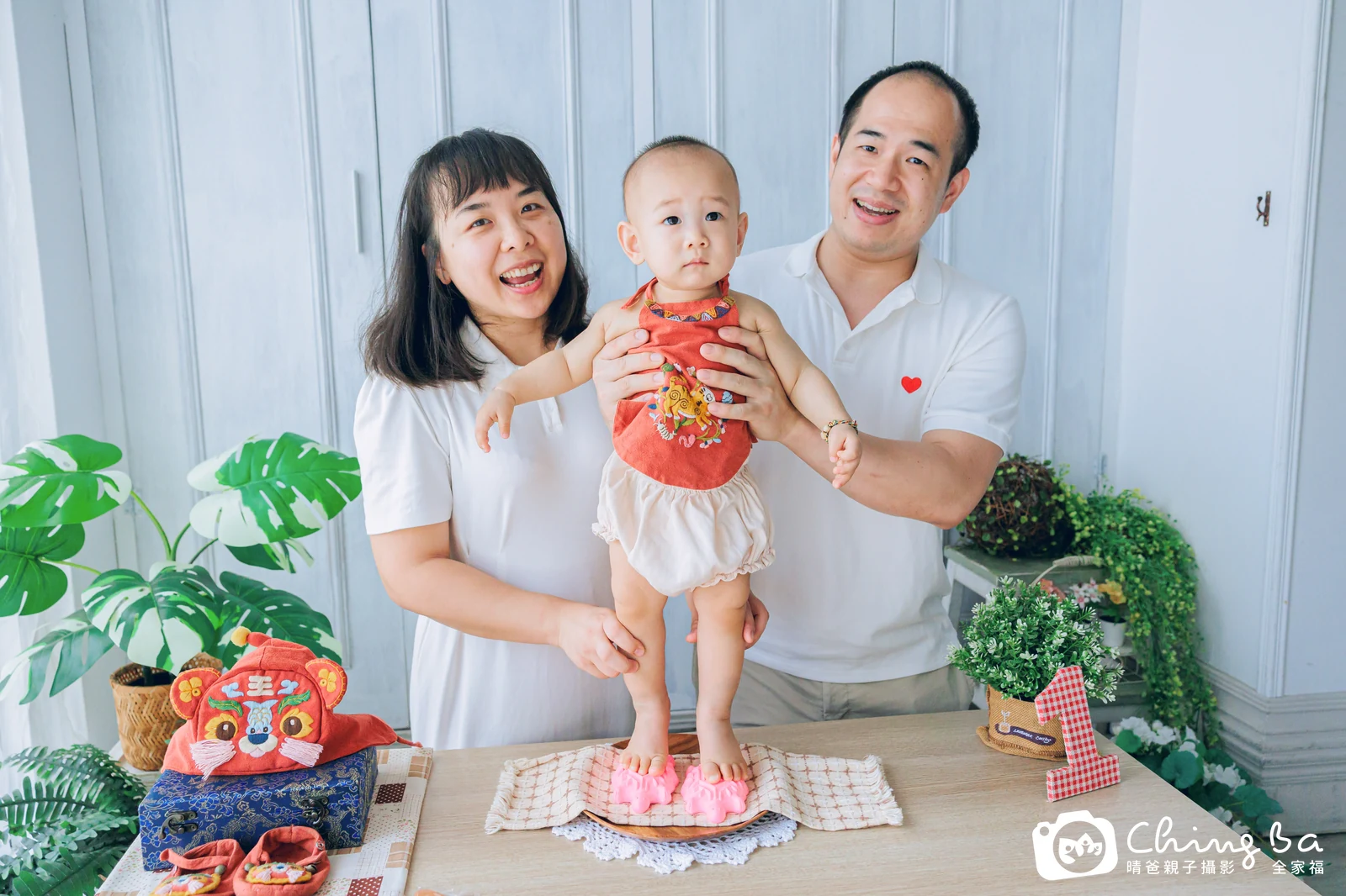 星星在台中拍小家庭抓周的珍貴一刻