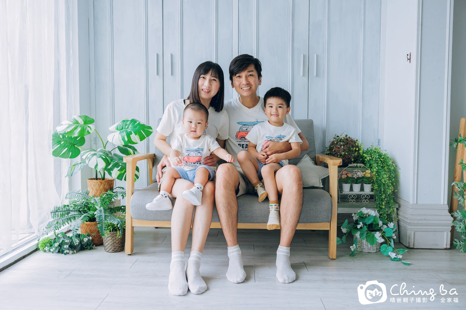 辰的台中小家庭抓周拍攝現場