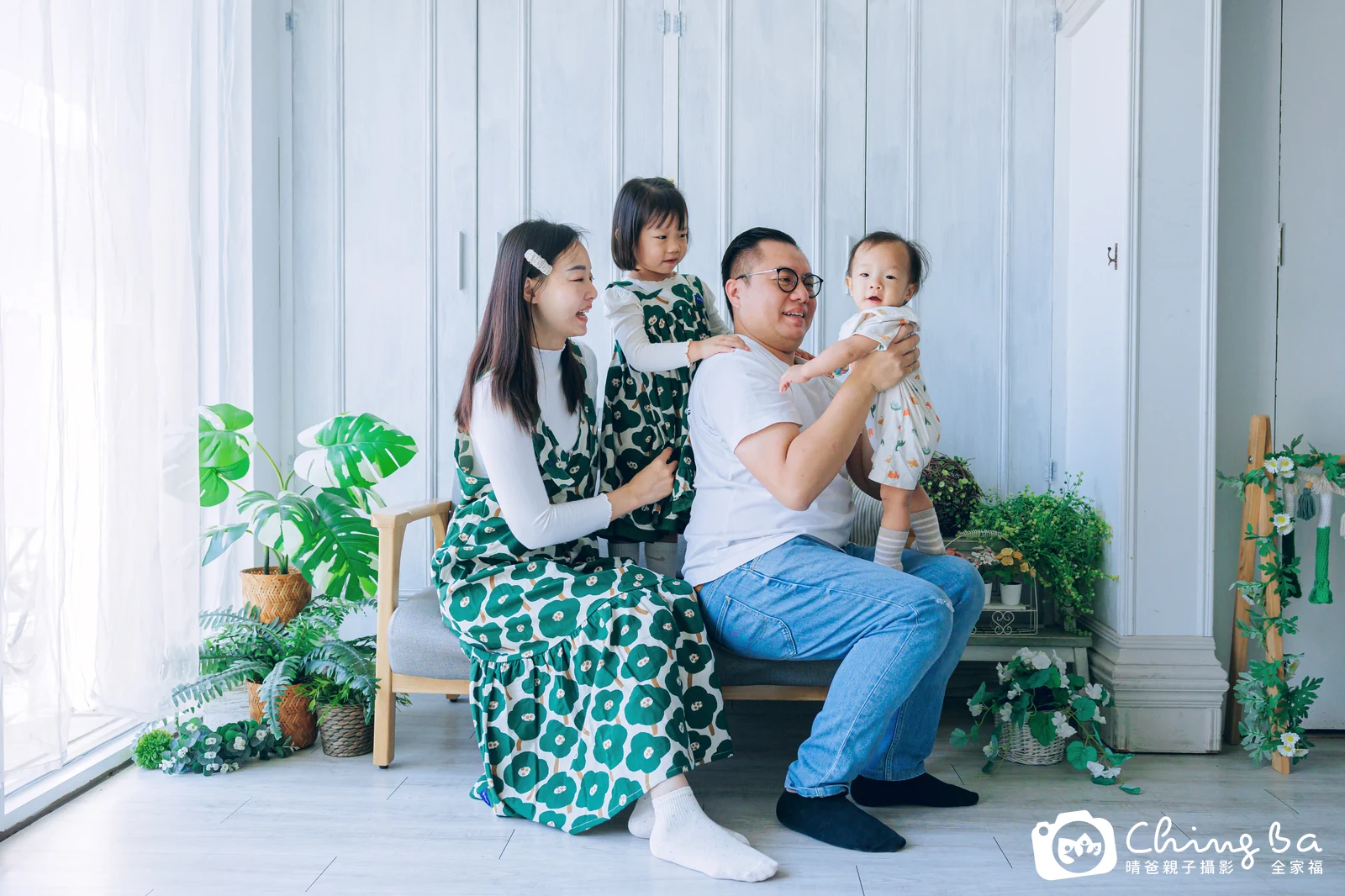 騰騰的台中小家庭抓周拍攝現場