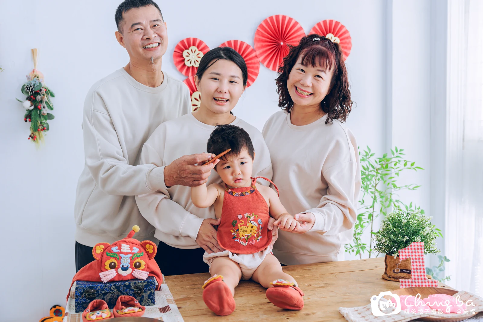 Teddy在台中拍小家庭抓周的珍貴一刻