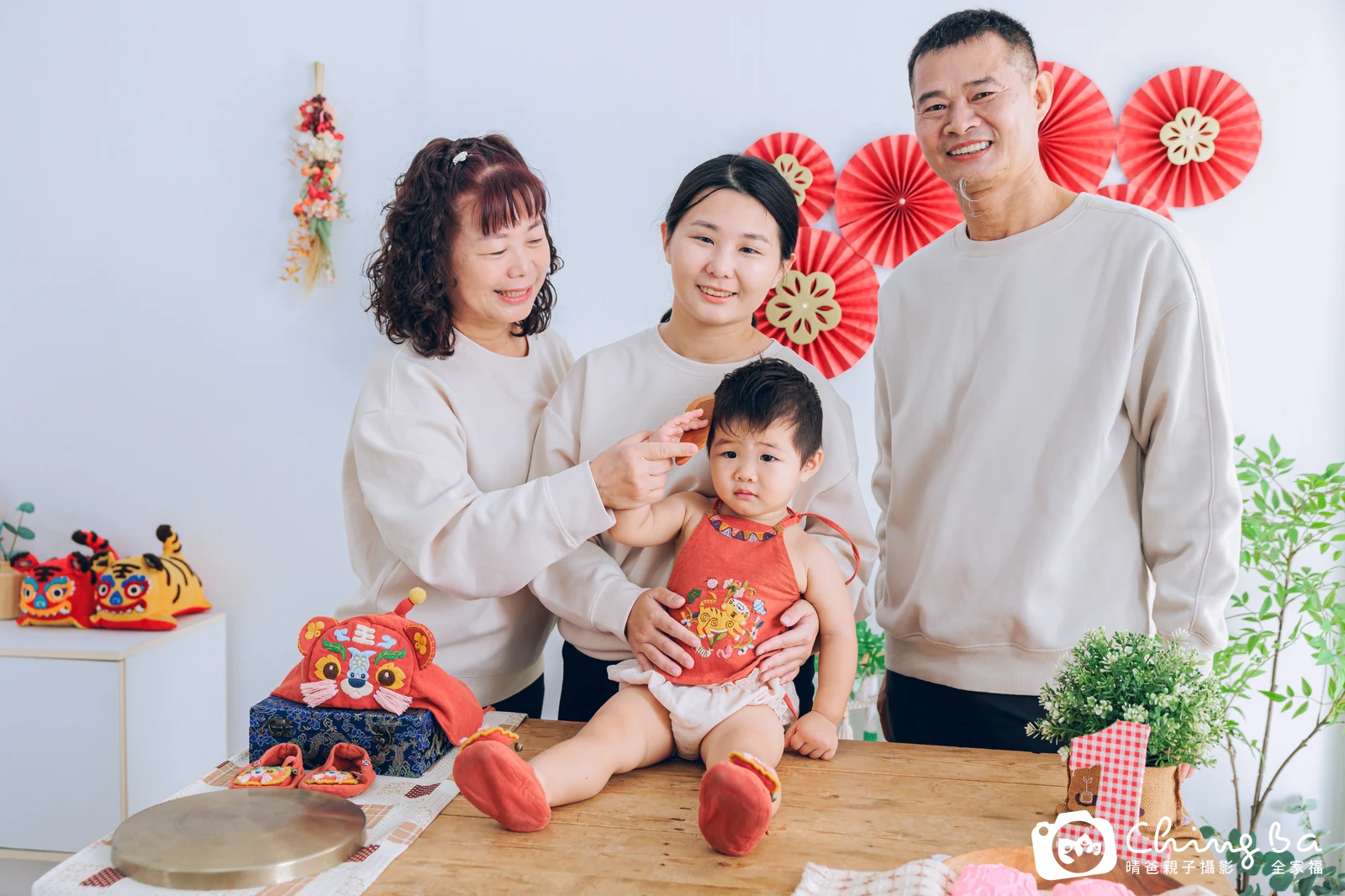 Teddy的台中小家庭抓周拍攝現場