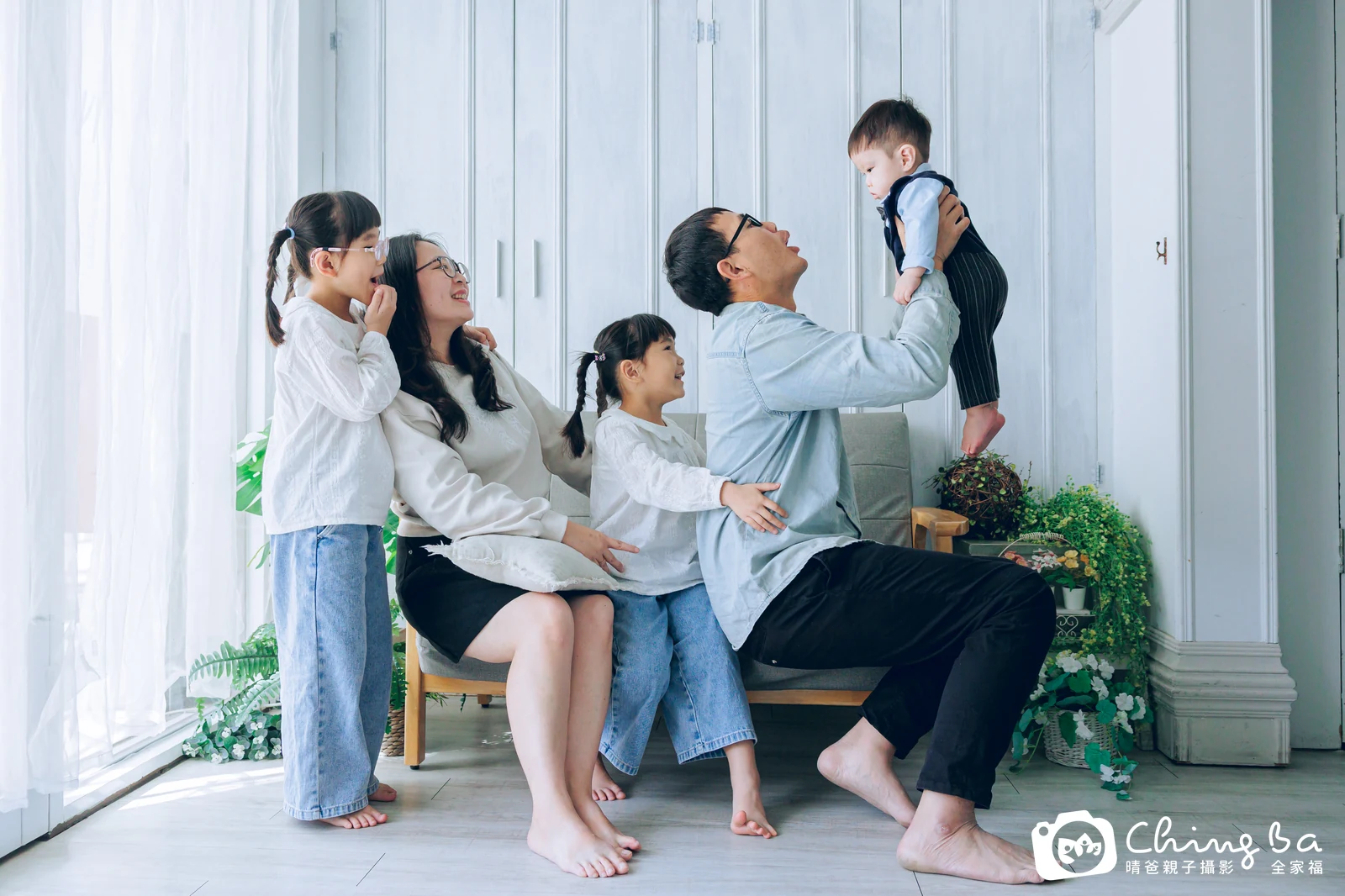 錢錢 1 歲寶貝 台中小家庭抓周紀念照｜晴爸親子攝影