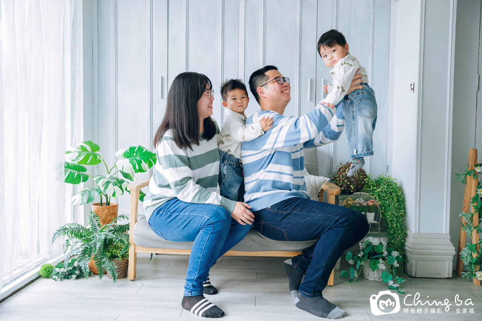 安安 1 歲寶貝 台中小家庭抓周紀念照｜晴爸親子攝影