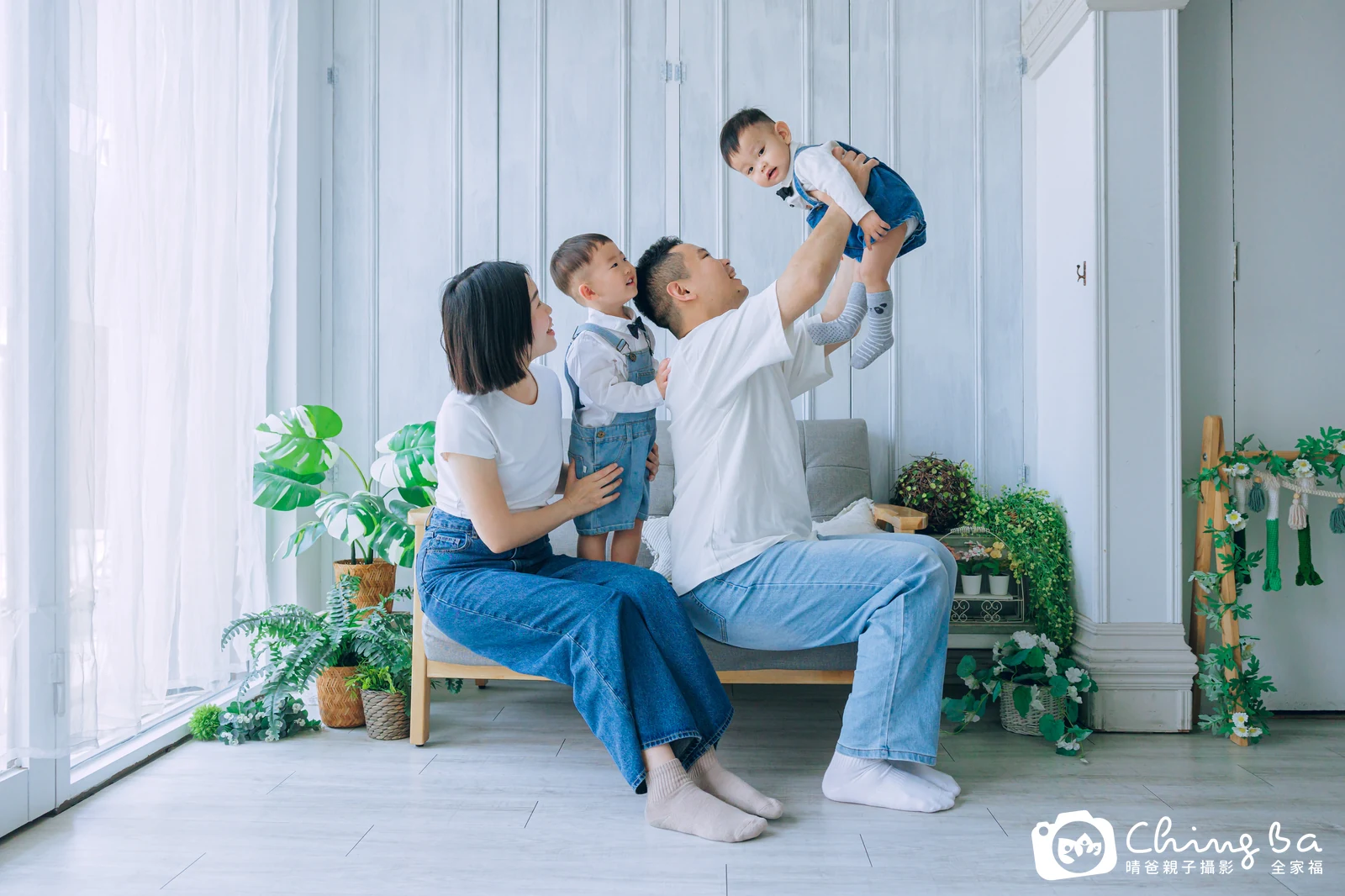 Q飽 1 歲寶貝 台中小家庭抓周紀念照｜晴爸親子攝影