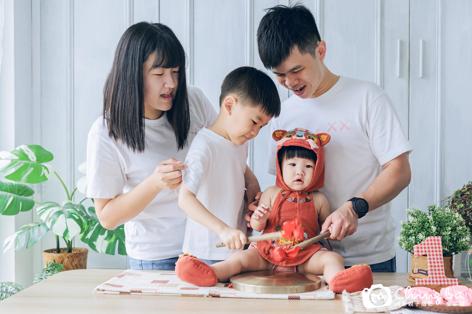 小泡芙的台中小家庭抓周拍攝現場